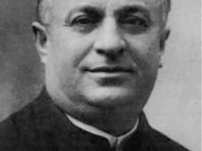 La sua voglia di libert� fu per� spezzata alle famigerate Fosse Ardeatine, l� dove fu ucciso assieme un altro terlizzese: il parroco don Pietro Pappagallo